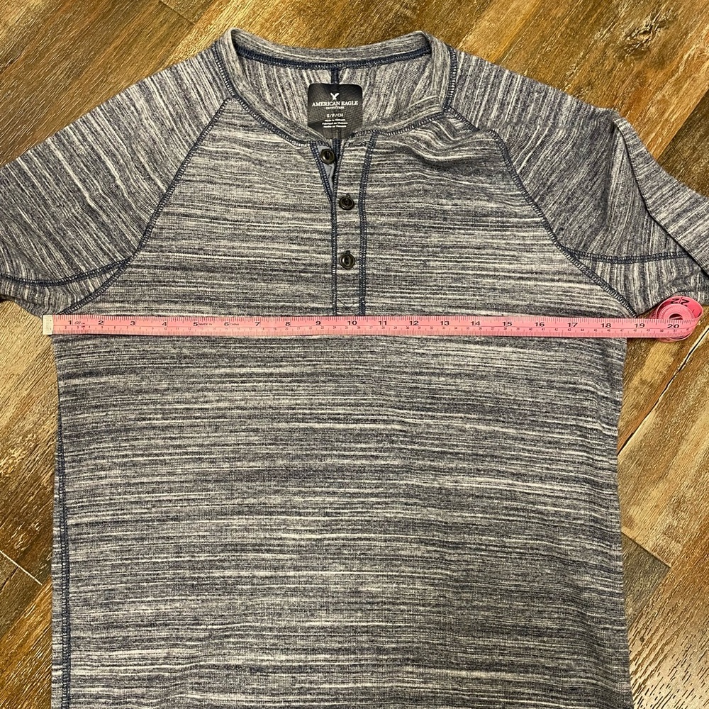American Eagle blue Henley size Small - Picture 5 of 8